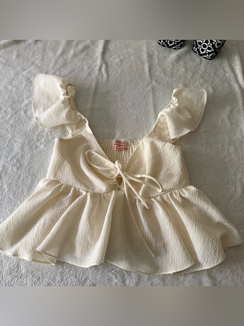 UO Urban Outfitters Sierra Keyhole Babydoll Cream Blouse Size S Small